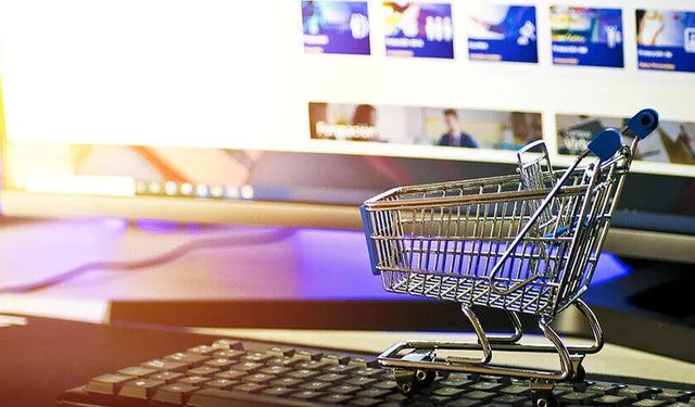 Türkiye'de e-ticaret hacmi 2025 itibarıyla 4,5 trilyon lirayı geçti