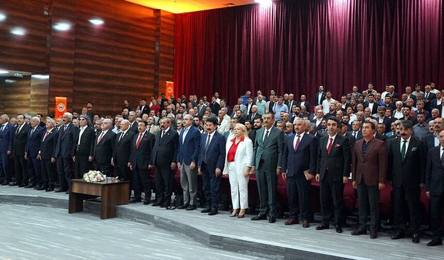 Kadim Aşiretler Federasyonu Van'da çalıştay düzenledi