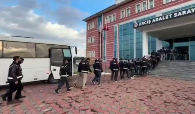 Van'da 37 adrese operasyon: 28 gözaltı