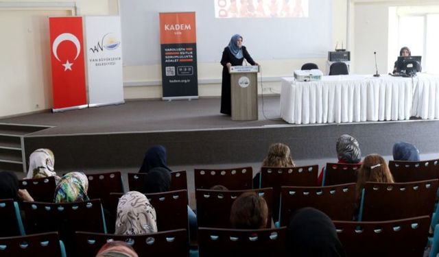 Büyükşehir’den ‘Aile İçi İletişim’ Semineri