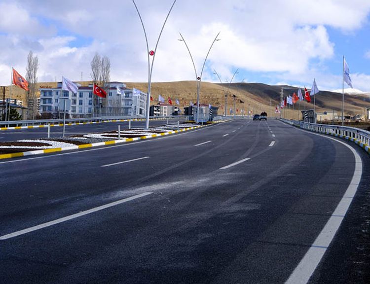 Van Çevre Yolu'nun 1. ve 3. etapları açıldı