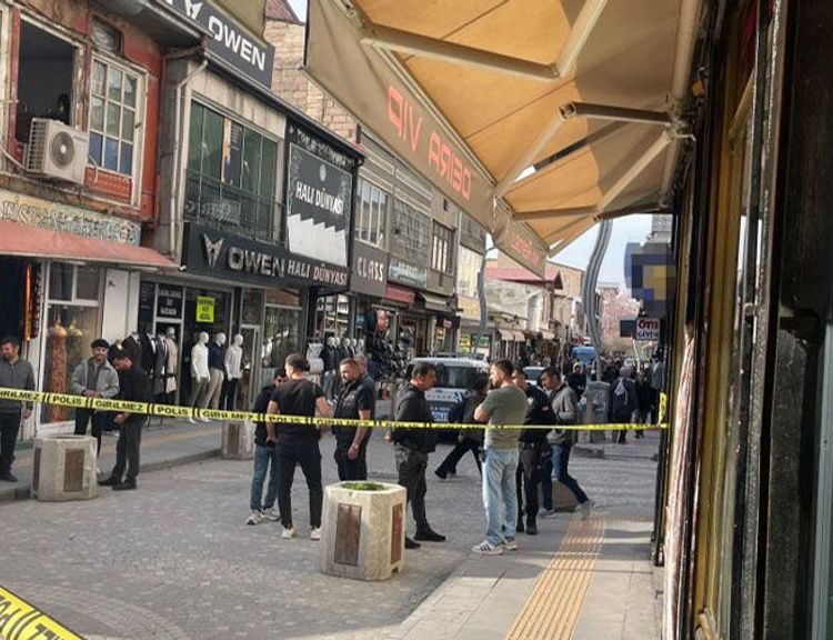 Van'da sokak ortasında silahlı saldırı: 1 yaralı
