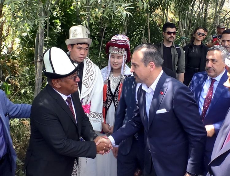 Van'da 'Ulupamir Kültür Şöleni'