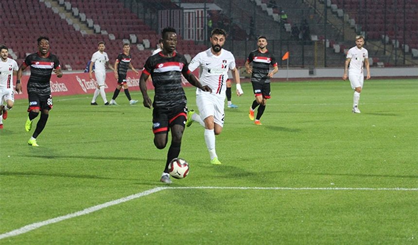 Vanspor Kupada Balıkesirspor'u Eledi!