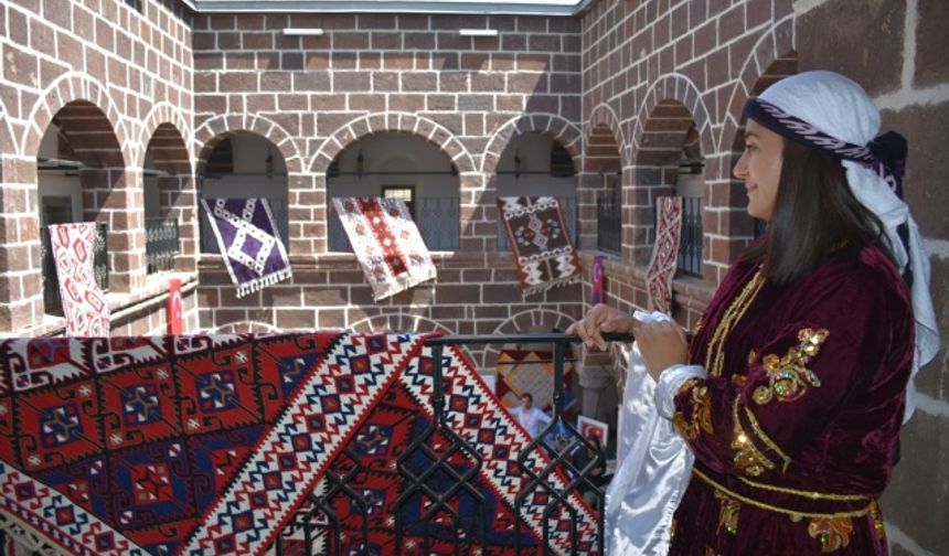 Tarihi medrese "müze" olarak turizme hizmet ediyor