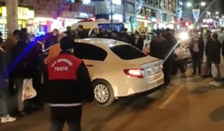 Kadın sürücü Maraş Caddesi'ni bir birine kattı