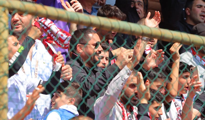 Sarıyer - Vanspor maçı fotoğrafları