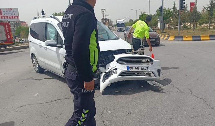 Van'da kaza: 3 yaralı