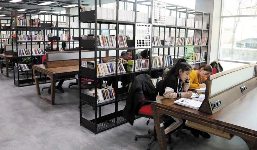 Van'da 2022 yılında 635 bin kişi kütüphaneye gitti