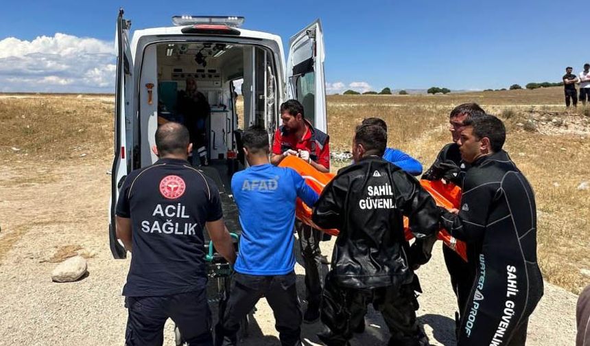 Van Gölü’ne giren 2 kişi boğuldu