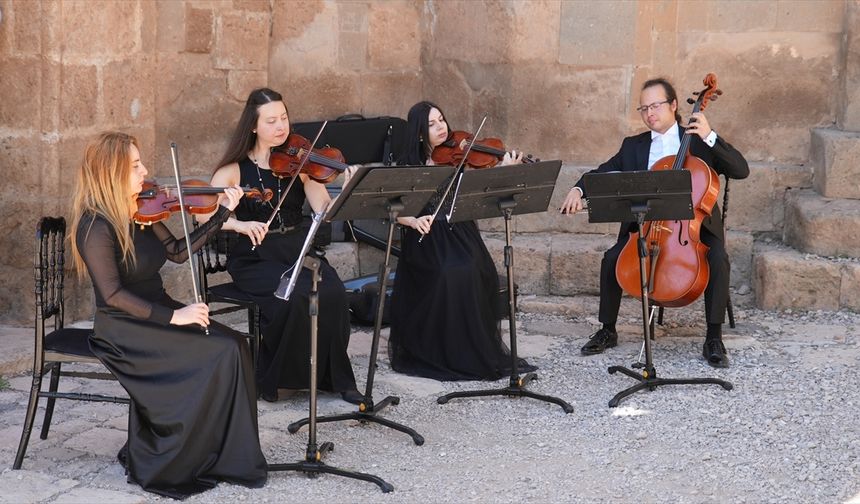 Van'da çeşitli etkinlikler düzenlendi