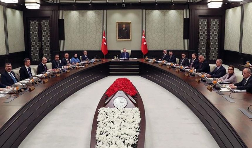 Kabine toplanıyor: Önemli konular masada olacak