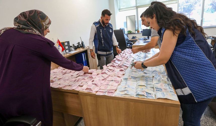 Van'da yakalanan dilencinin üzerinden yaklaşık 76 bin TL çıktı!