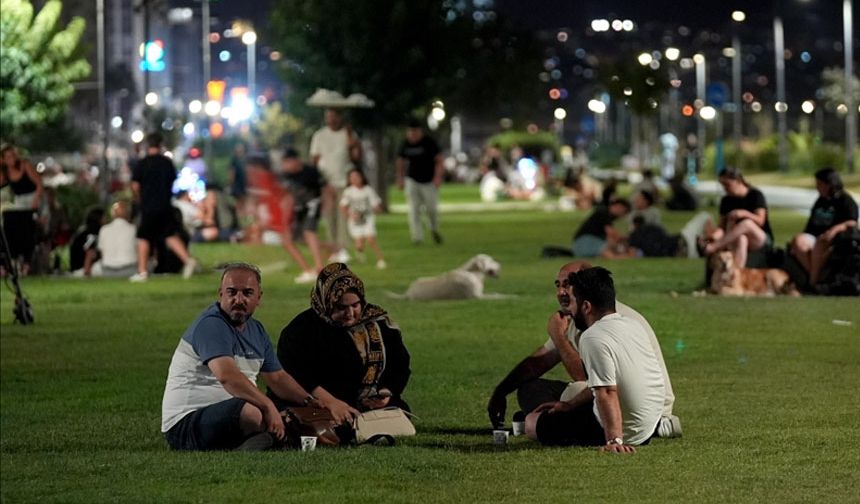 Türkiye "tropikal geceler" ve "ısı stresi"nin etkisi altında