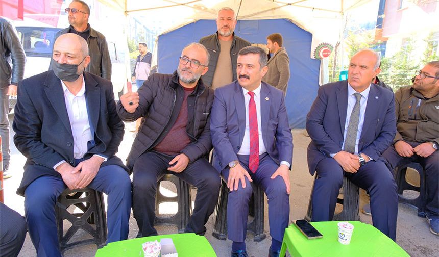 Bursa Milletvekili Türkoğlu’ndan Vanlı işçilere ziyaret