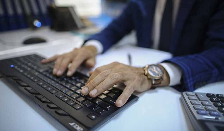 Kamuda istihdam 5,4 milyonu aştı