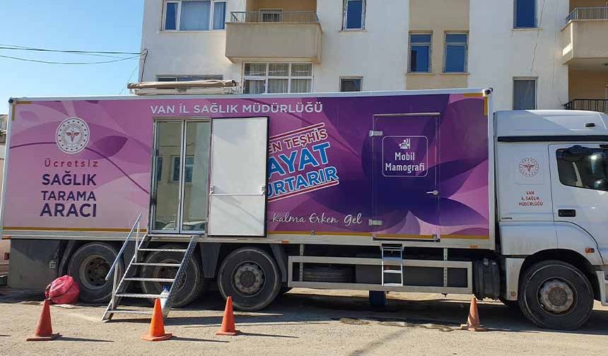 Mobil kanser tarama aracı Başkale'de