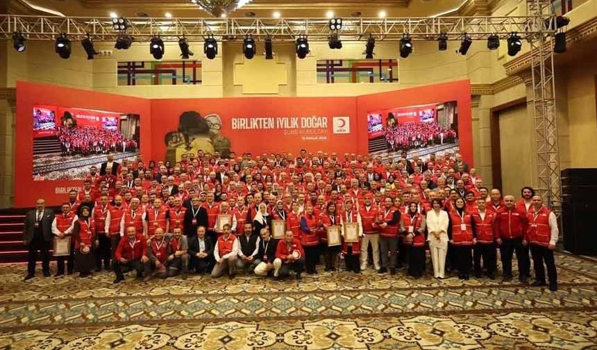 Kızılay Muradiye Şubesi Türkiye birincisi oldu