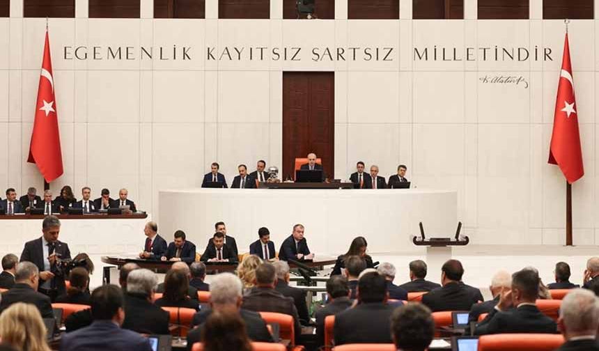 Mecliste yoğun geçen bütçe maratonu sona erdi