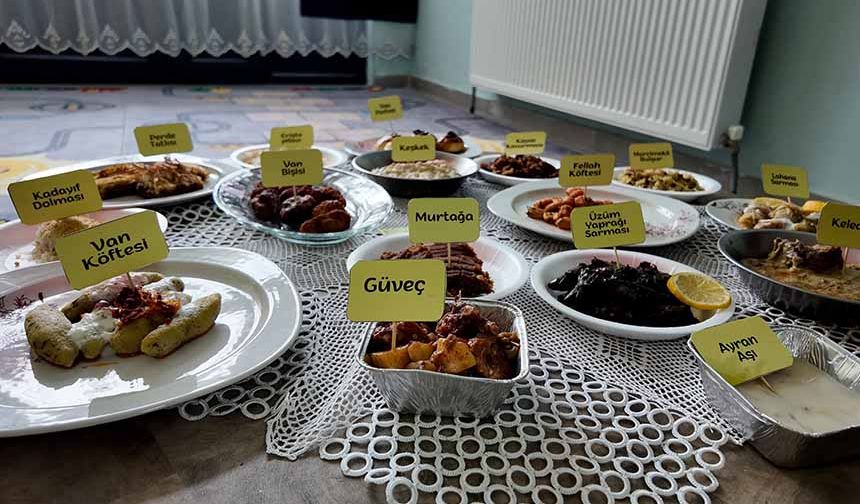 Yerli Malı Haftası’nda Van’ın kültürünü tanıttılar