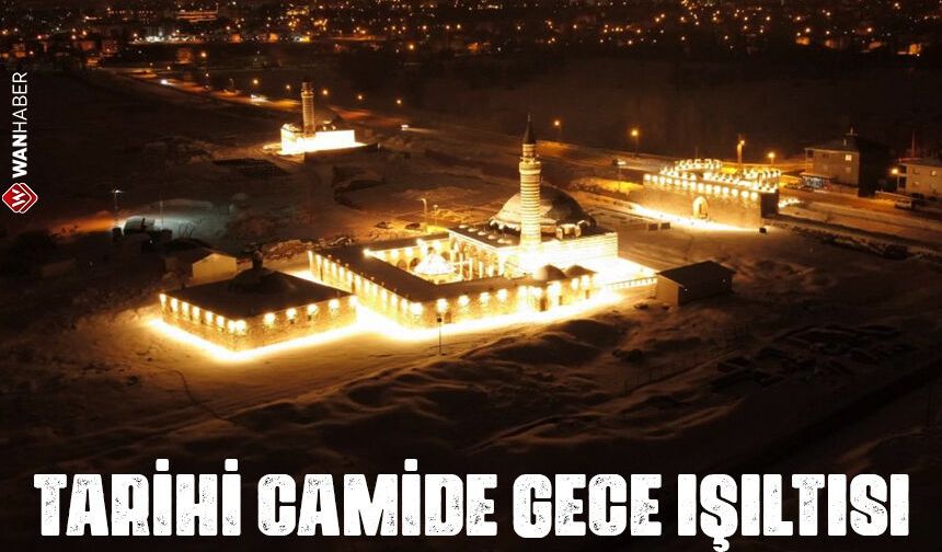 Tarihi Hüsrev Paşa Camii ışıklandırıldı