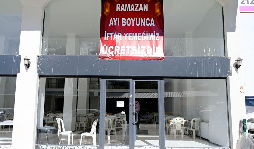 Vanlı esnaflardan ücretsiz iftar sofrası