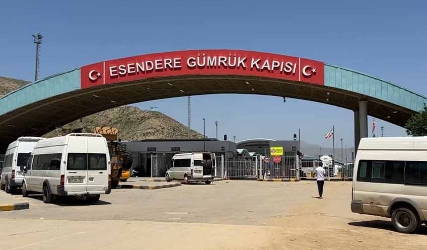 Esendere Sınır Kapısı'nda geçişlere kısıtlama getirildi