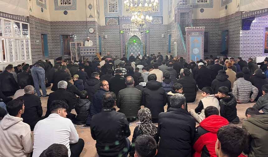 Başkale'de Kadir Gecesi idrak edildi