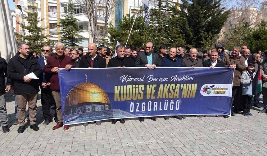 Van'da "Dünya Kudüs Günü" açıklaması