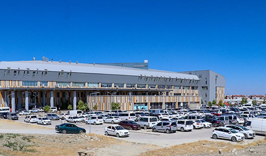 Van Eğitim ve Araştırma Hastanesinde park sorunu!