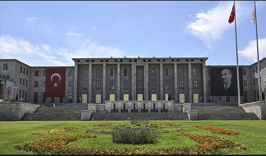 TBMM Başkanlığınca sınavla 20 yasama uzman yardımcısı istihdam edilecek