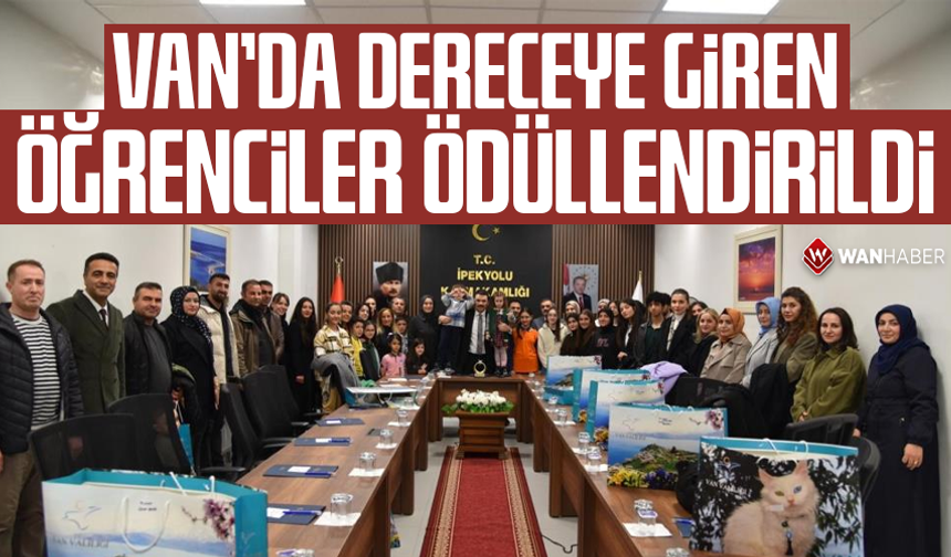 Van’da kitap okuma yarışmasında dereceye girenler ödüllendirildi