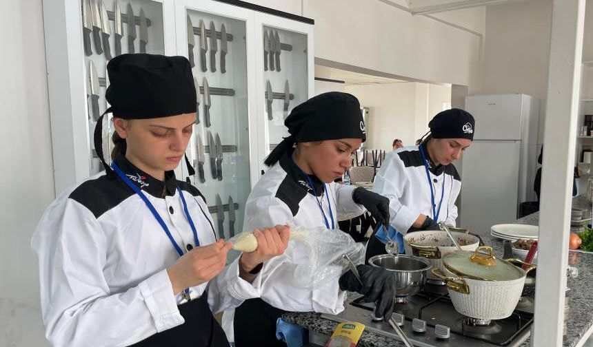 Tatvan’da "2. Uluslararası Gastronomi Yarışması" düzenlendi