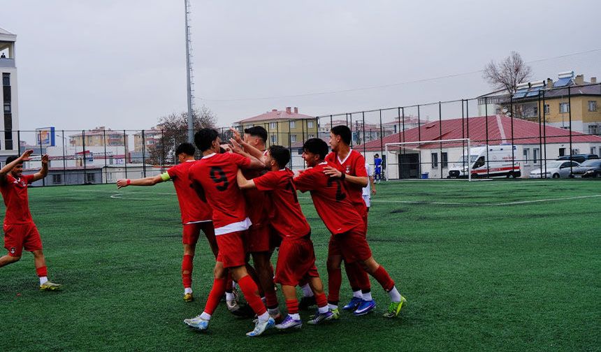 Vanspor U19 gözünü şampiyonluğa dikti!
