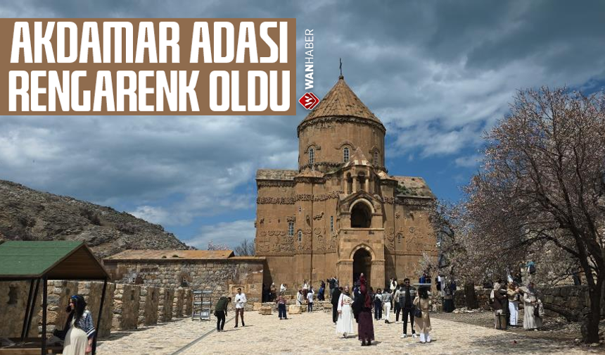 Akdamar Adası rengarenk oldu