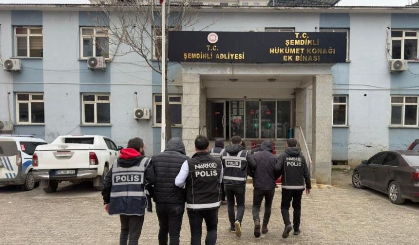 Hakkâri’de aranan 12 şahıs yakalandı