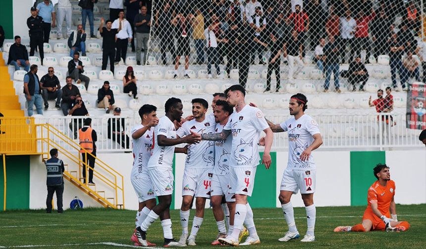 Vanspor kaptanından 100. maça enfes imza!