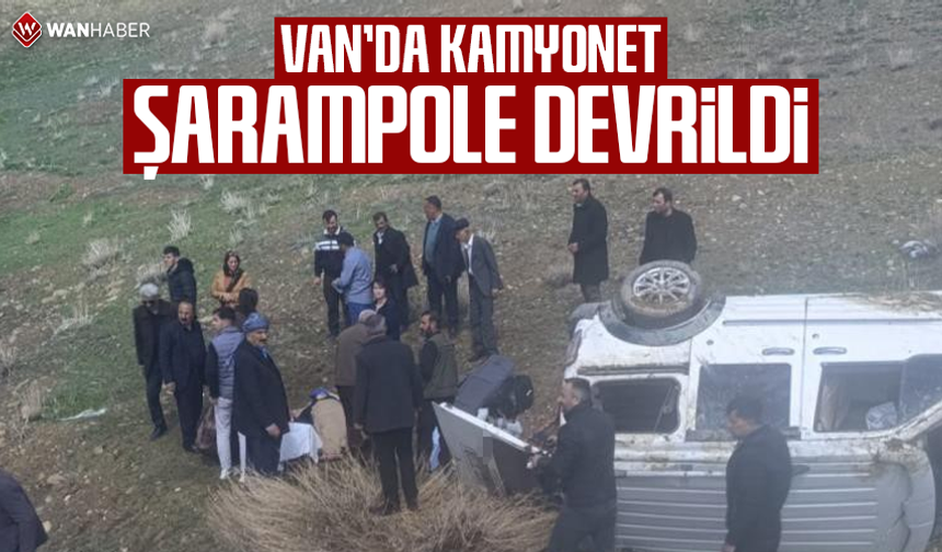 Van'da kamyonet şarampole devrildi: 4 yaralı