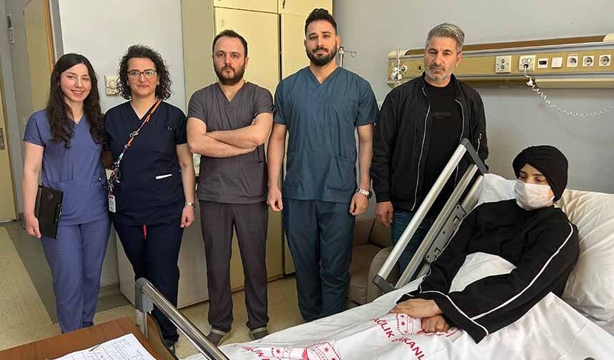 Van'da 35 haftalık hamileye eş zamanlı operasyon