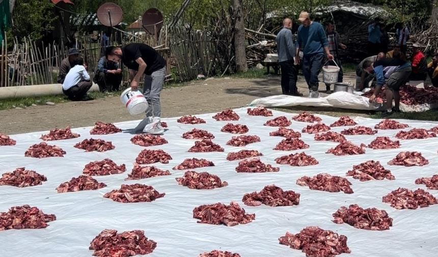 Yüksekova'da 100 yıllık gelenek