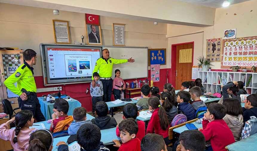 Muradiye’de Trafik Haftası etkinliğ