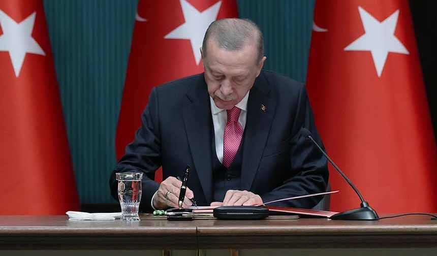 Hakkari’de kaymakamlar ve vali yardımcıları değişti