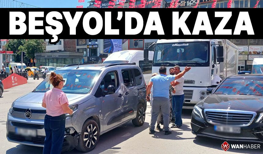 Van Beşyol'da maddi hasarlı trafik kazası