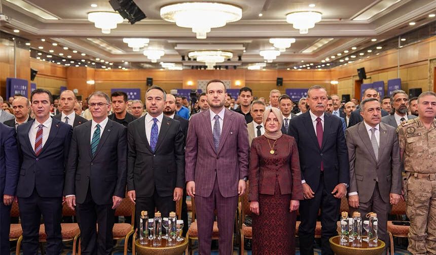 ‘Gelecek İçin Van Gölü Havzası Çalıştayı’ Van'da başladı