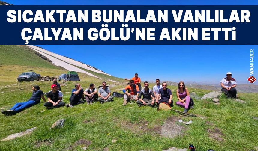 Sıcaktan bunalan Vanlılar, Çalyan Gölü'ne akın ediyor