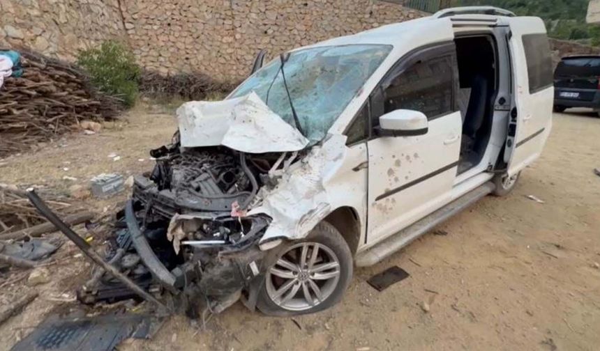 Hakkari'de trafik kazası: 3 yaralı