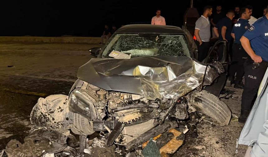 Hakkari-Van yolunda feci kaza!