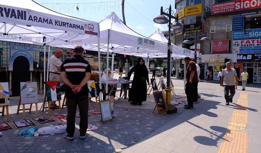 Van'da Filistin'e destek resim sergisi açıldı