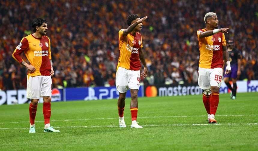 Galatasaray, Barcelona'ya 4 golle mağlup oldu