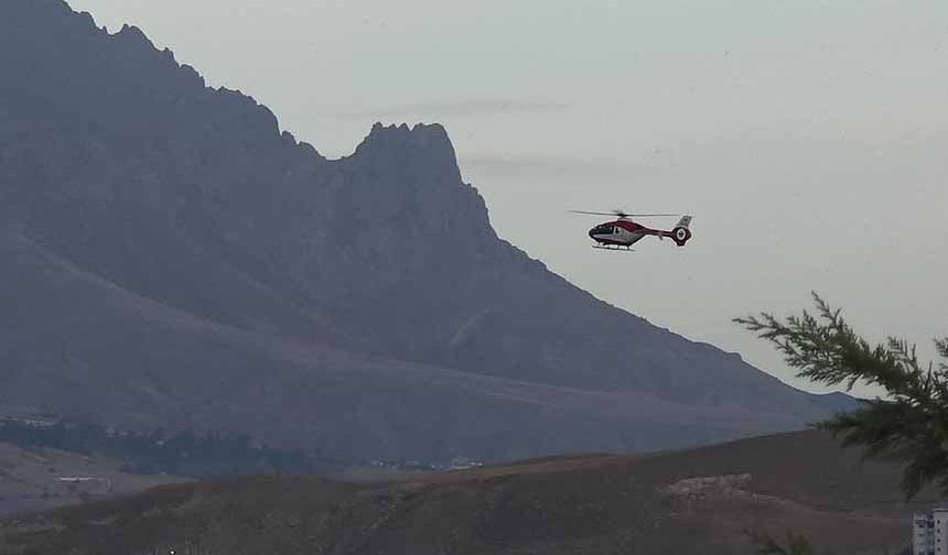 Yüksekten düşen şahıs hasta ambulans helikopter ile Van'a getirildi